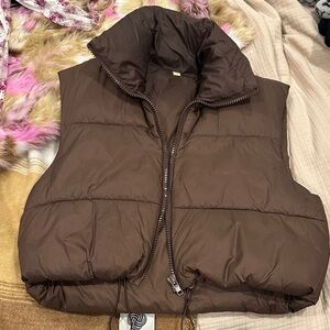 Crop puffer vest
